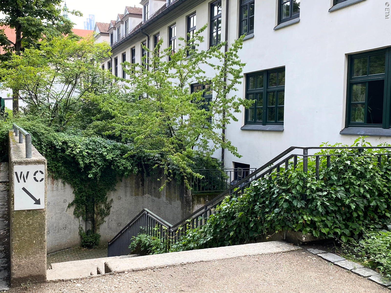 Öffentliche Toilette im Schlossgarten