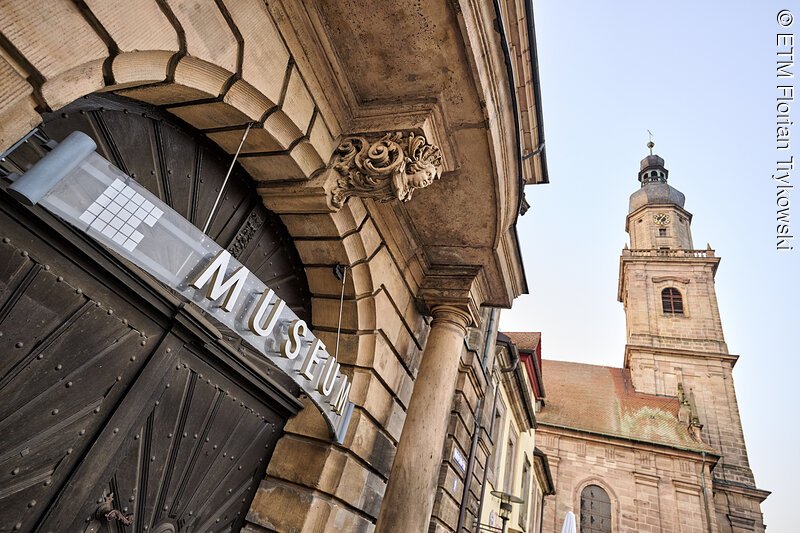 Eingang des Stadtmuseums in Erlangen