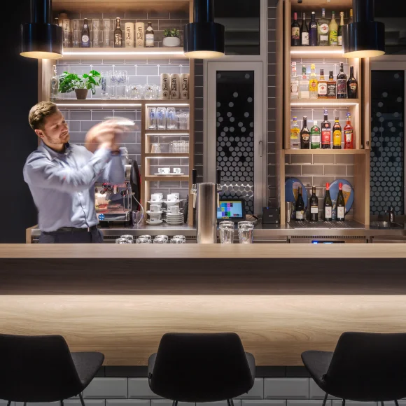 Hotelbar Holiday Inn Express