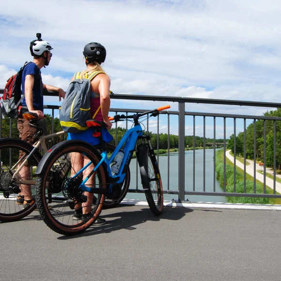 Kanalbrücke Radtour