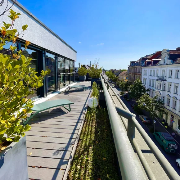 Zeitwohnhaus Dachterasse Zeitwohnhaus Dachterasse mit Blick auf die Straße