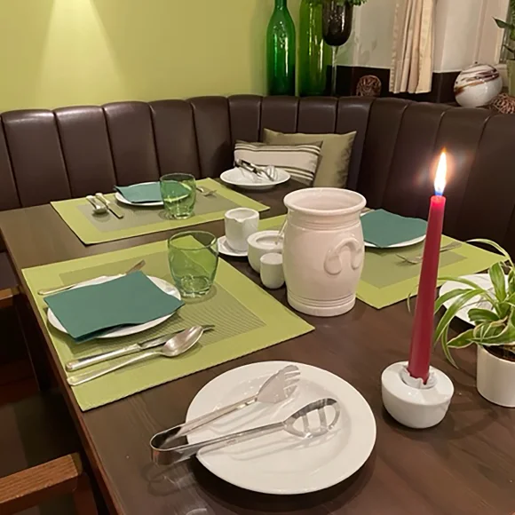 Gedeckter Tisch Gedeckter Tisch in der Altmanns Stube