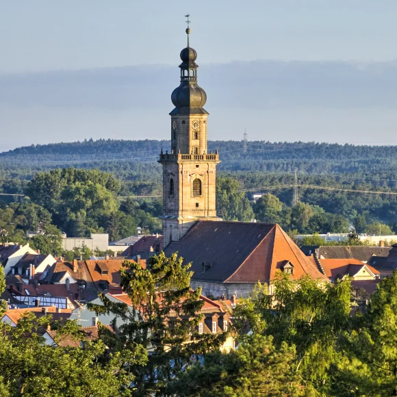 Altstädter Kirche von oben Drohnenaufnahme von Altstädter Kirche