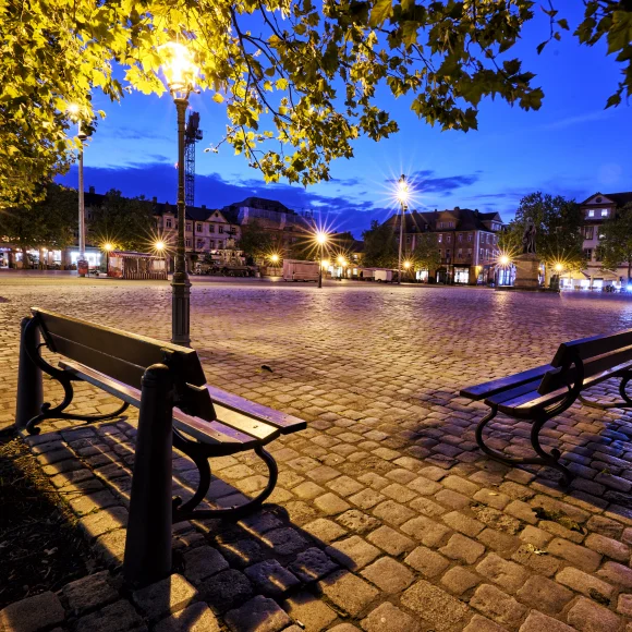 Erlanger Schlossplatz am Abend Erlanger Schlossplatz am Abend