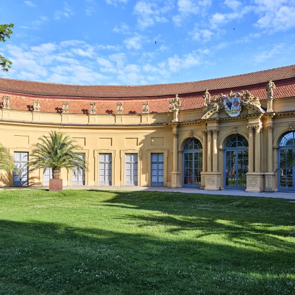 Orangerie im Schlossgarten Orangerie im Schlossgarten mit Schatten