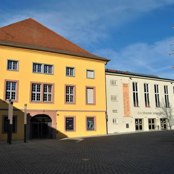 Markgrafentheater Markgrafentheater in Erlangen von außen